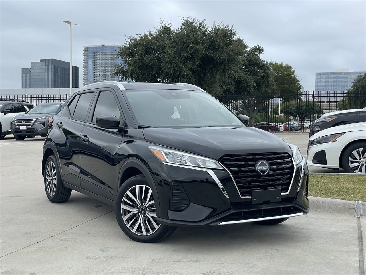 Certified 2024 Nissan Kicks SV with VIN 3N1CP5CV0RL488625 for sale in Frisco, TX