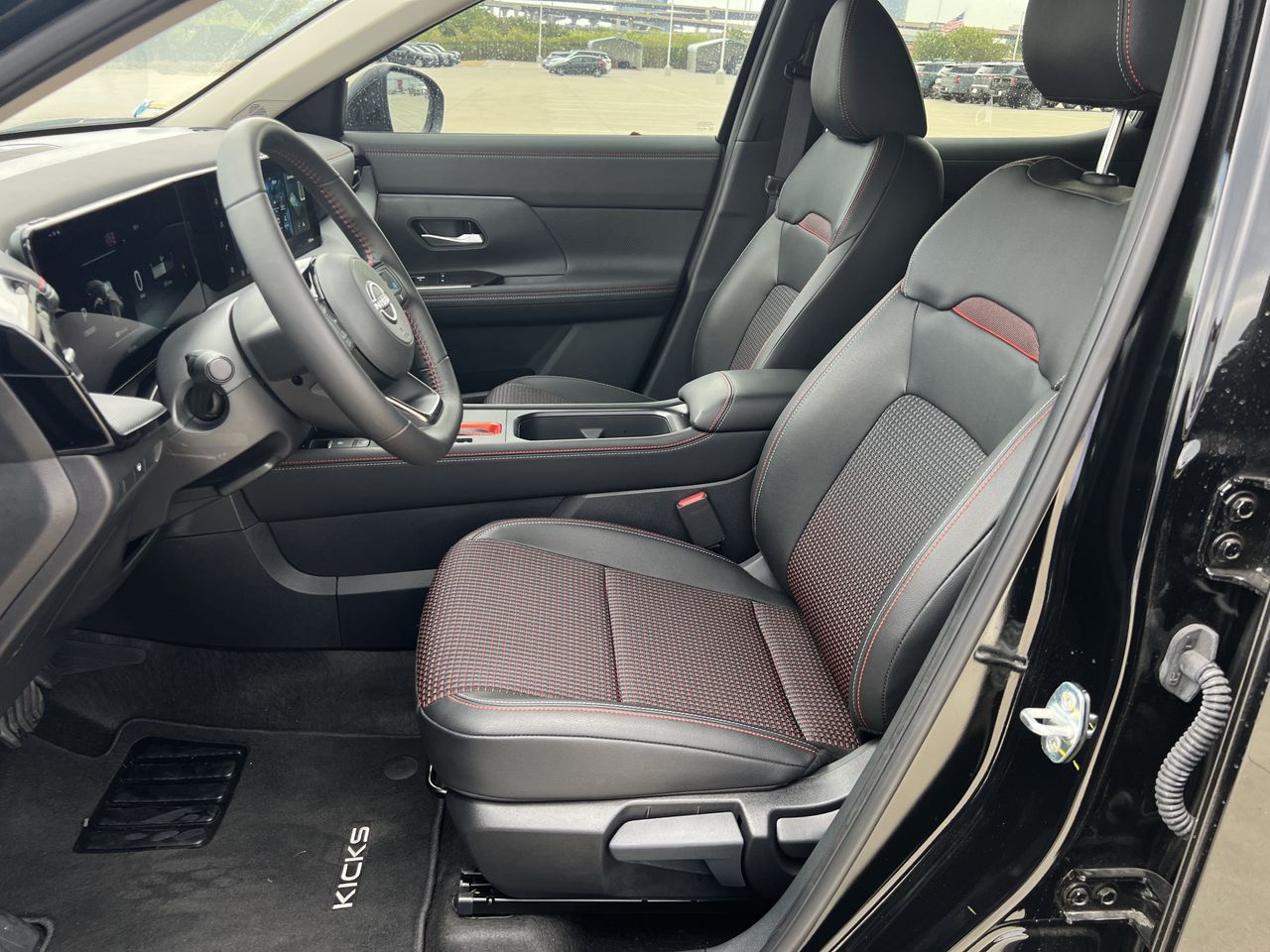 2026 Nissan KICKS SR AWD - Photo 7