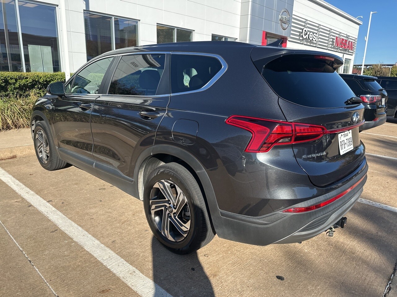 2021 Hyundai Santa Fe SE photo 3