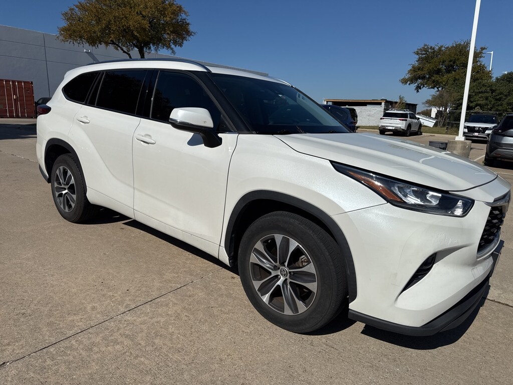 Used 2020 Toyota Highlander XLE SUV
