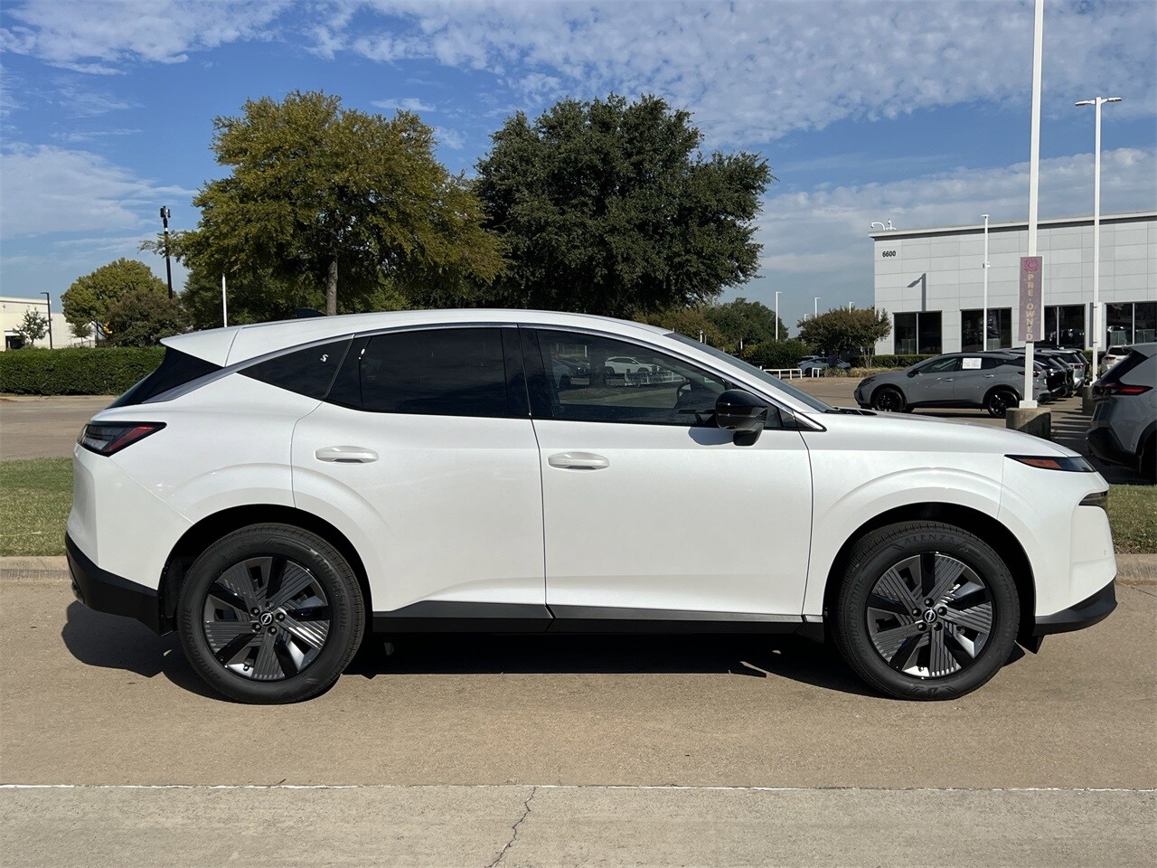 2026 Nissan Murano SL photo 3