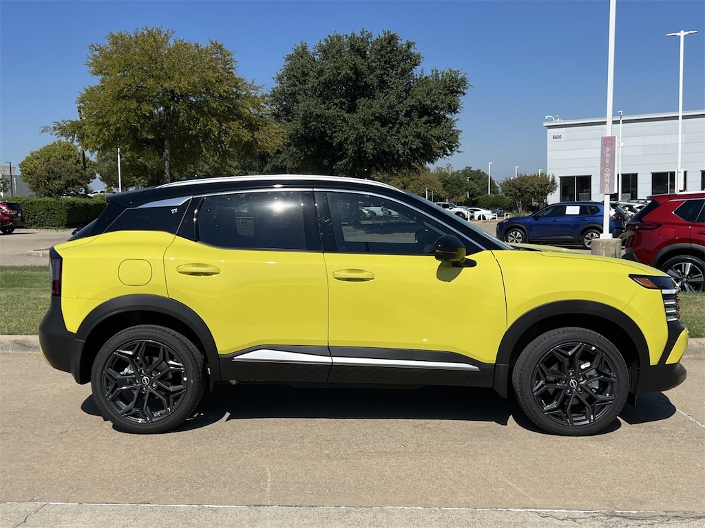 New 2026 Nissan Kicks SR SUV