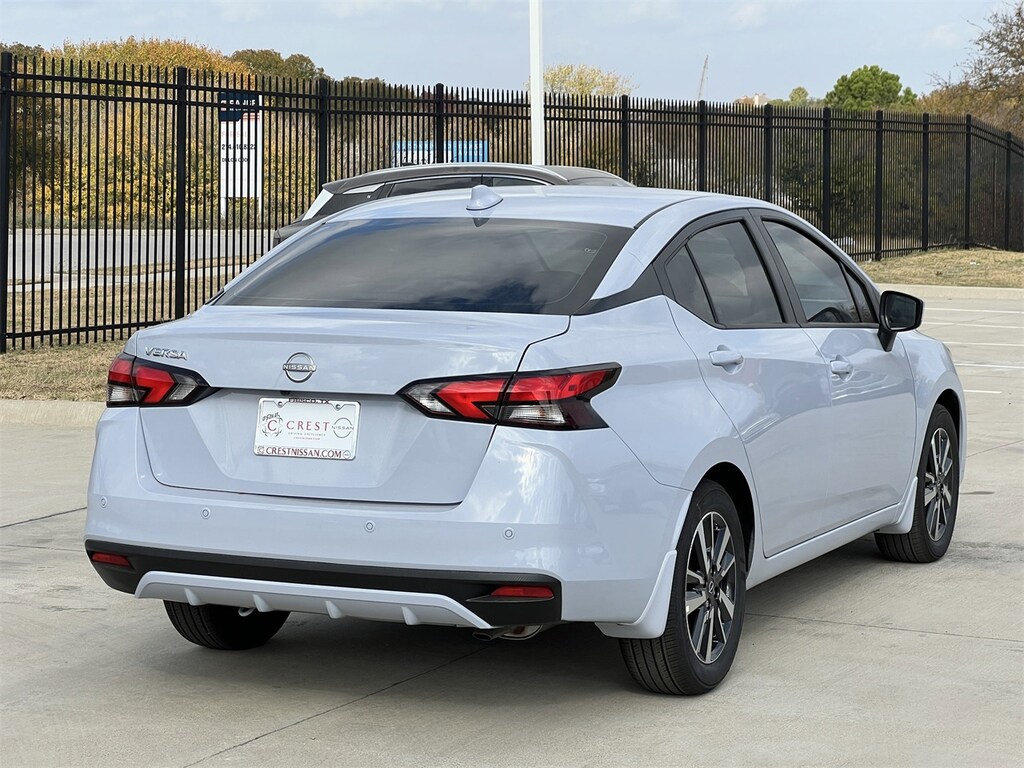 New 2025 Nissan Versa 1.6 SV Sedan