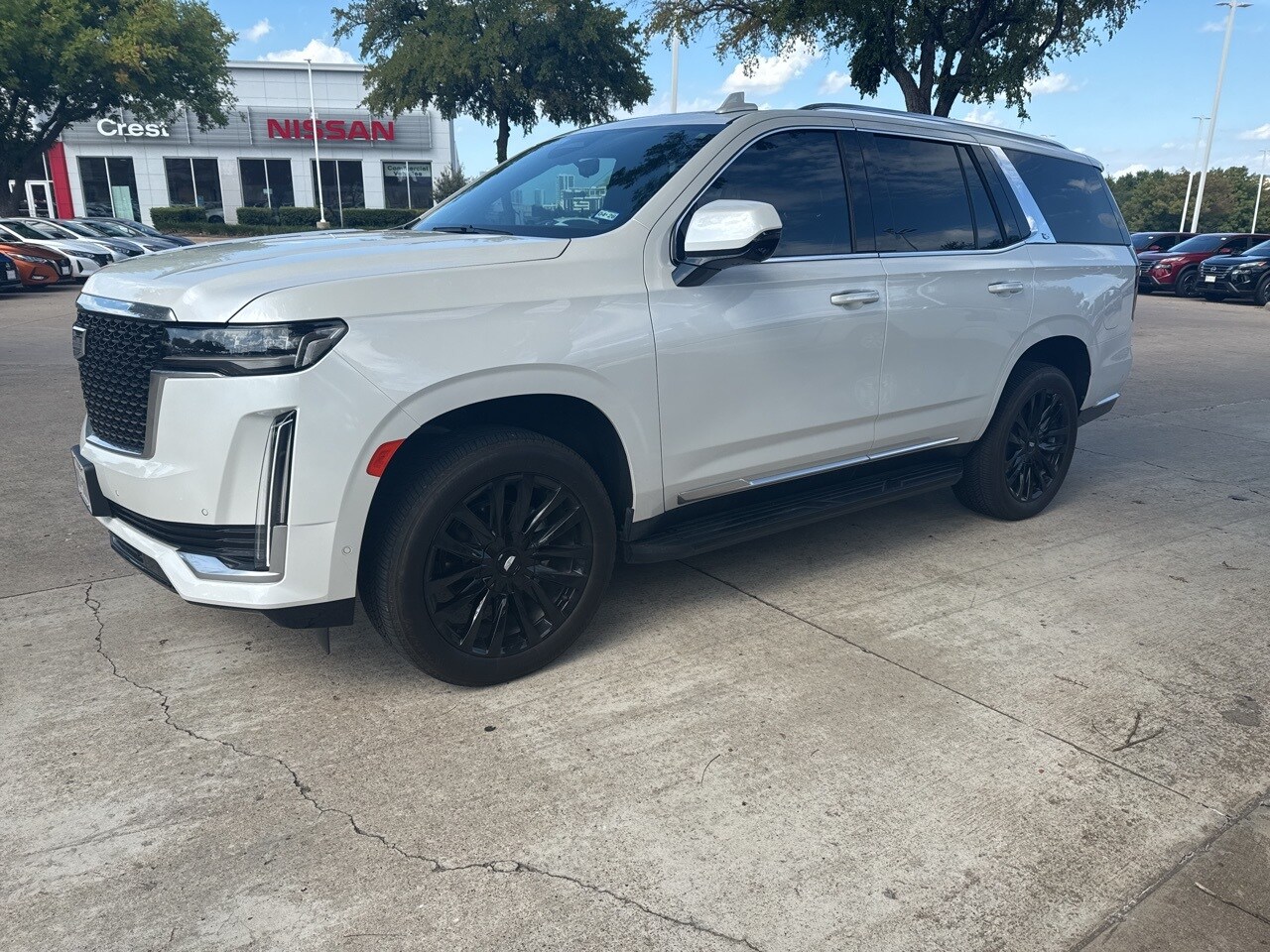 2024 Cadillac Escalade Premium Luxury photo 2