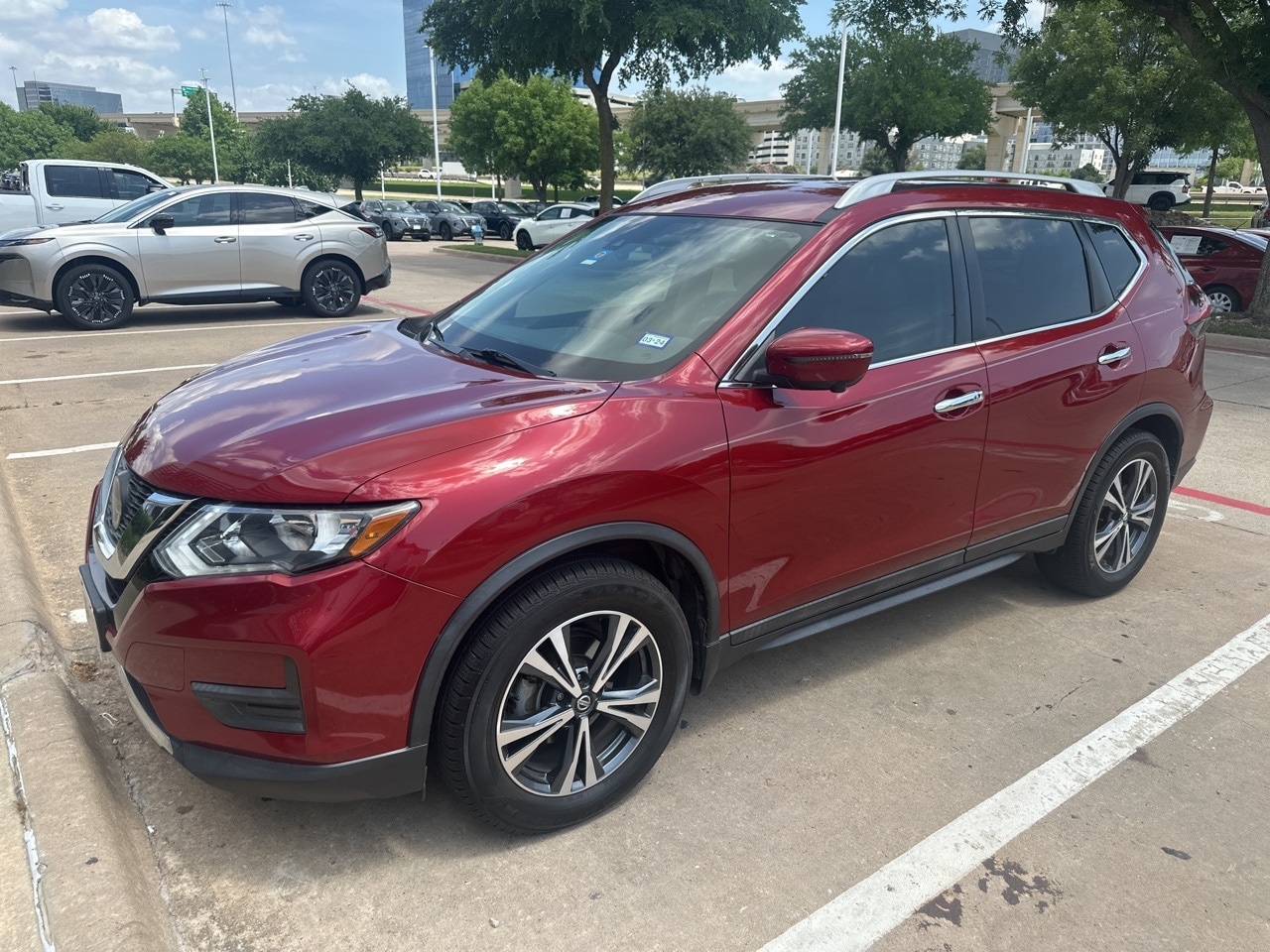 Used 2019 Nissan Rogue SV with VIN 5N1AT2MTXKC797012 for sale in Frisco, TX