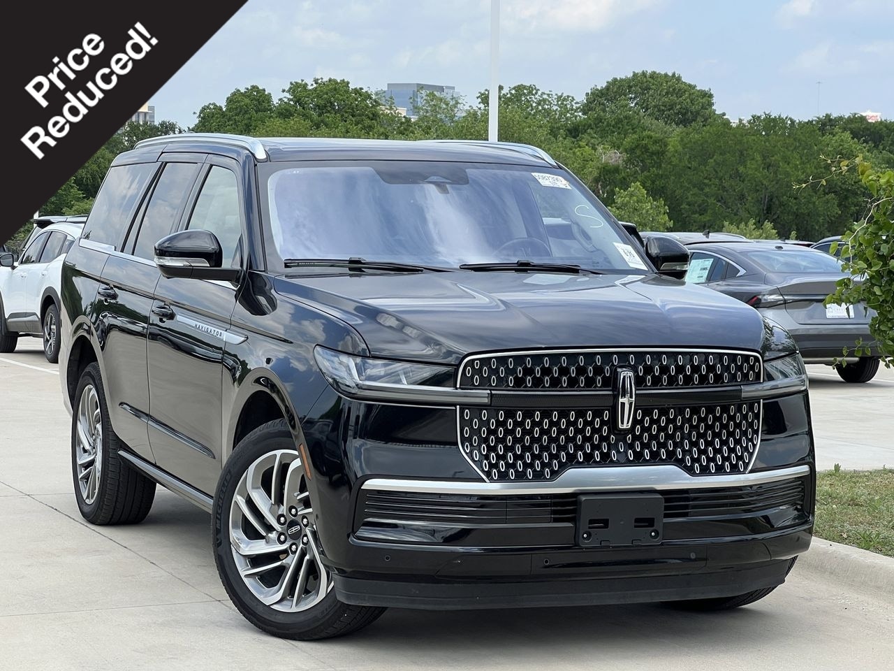 Infinite Black 2025 Lincoln Navigator Reserve 4WD SUV / Crossover Four-Wheel Drive 10-Speed Automatic