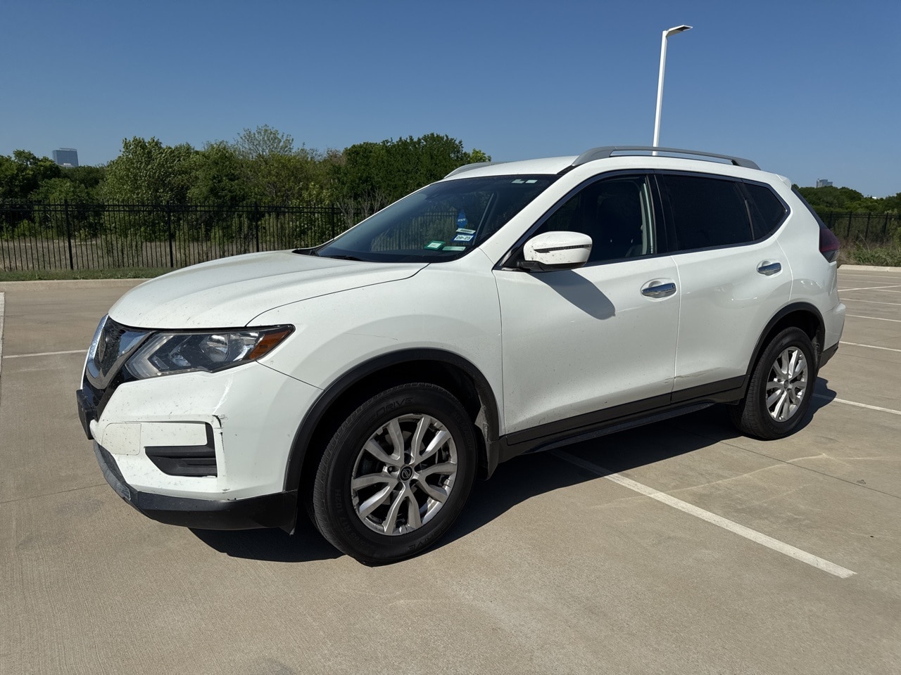 Certified 2019 Nissan Rogue S with VIN 5N1AT2MV8KC840599 for sale in Frisco, TX