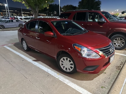 2016 Nissan Versa 1.6 SV Sedan