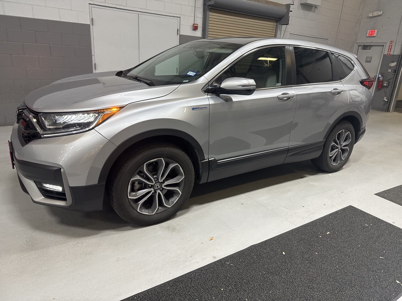 2022 Honda CR-V Hybrid EX-L photo 2