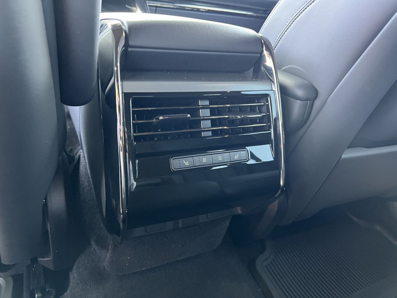 2025 Land Rover Range Rover Sport 27