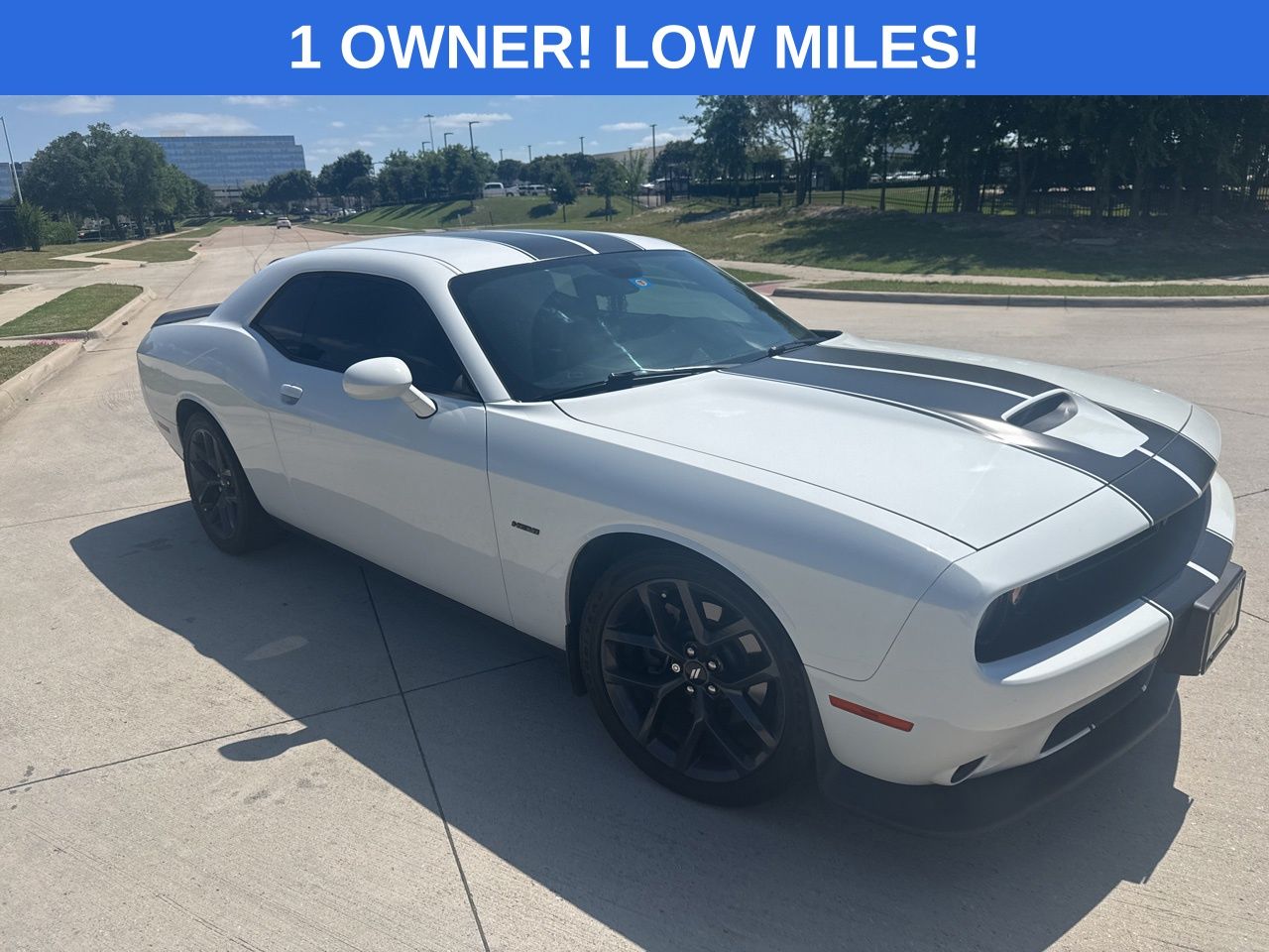 2019 Dodge Challenger R/T's photo