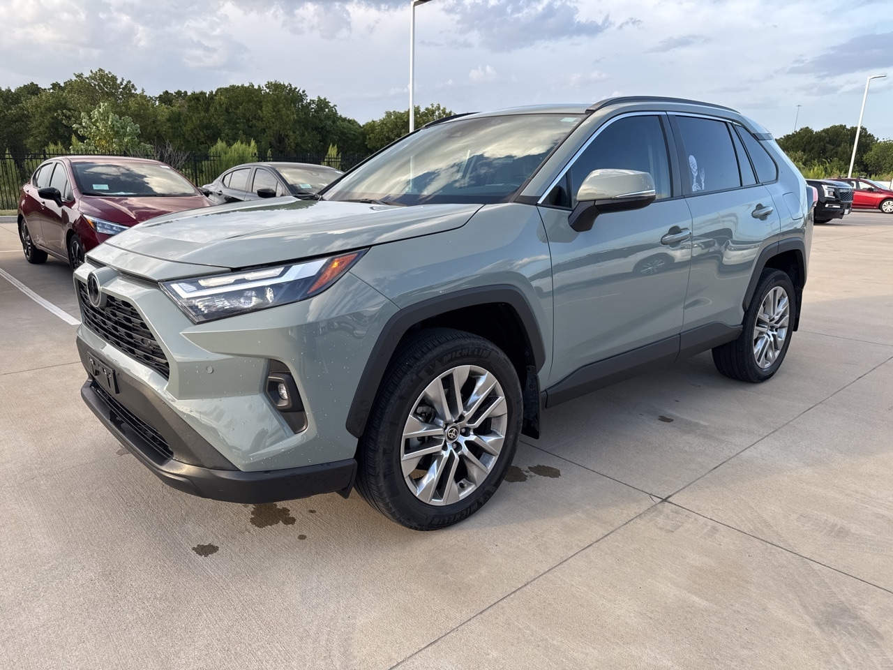 Used 2022 Toyota RAV4 XLE Premium with VIN 2T3C1RFV5NW206094 for sale in Northfield, Minnesota