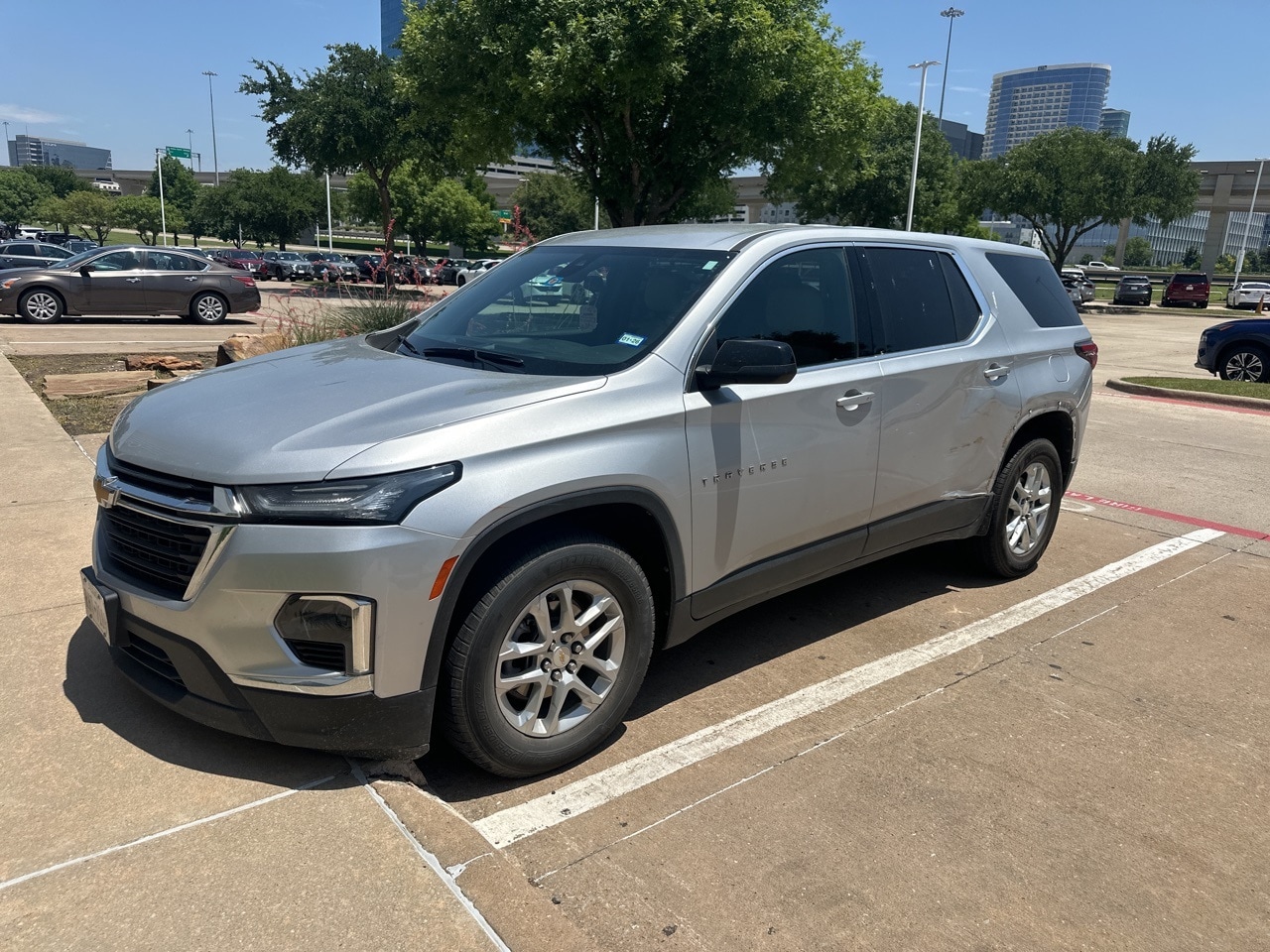 Used 2022 Chevrolet Traverse LS with VIN 1GNERFKW3NJ128628 for sale in Frisco, TX