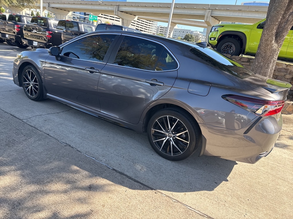 Used 2023 Toyota Camry SE Sedan