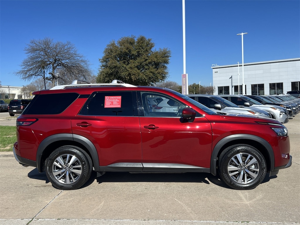 Certified 2024 Nissan Pathfinder SL SUV