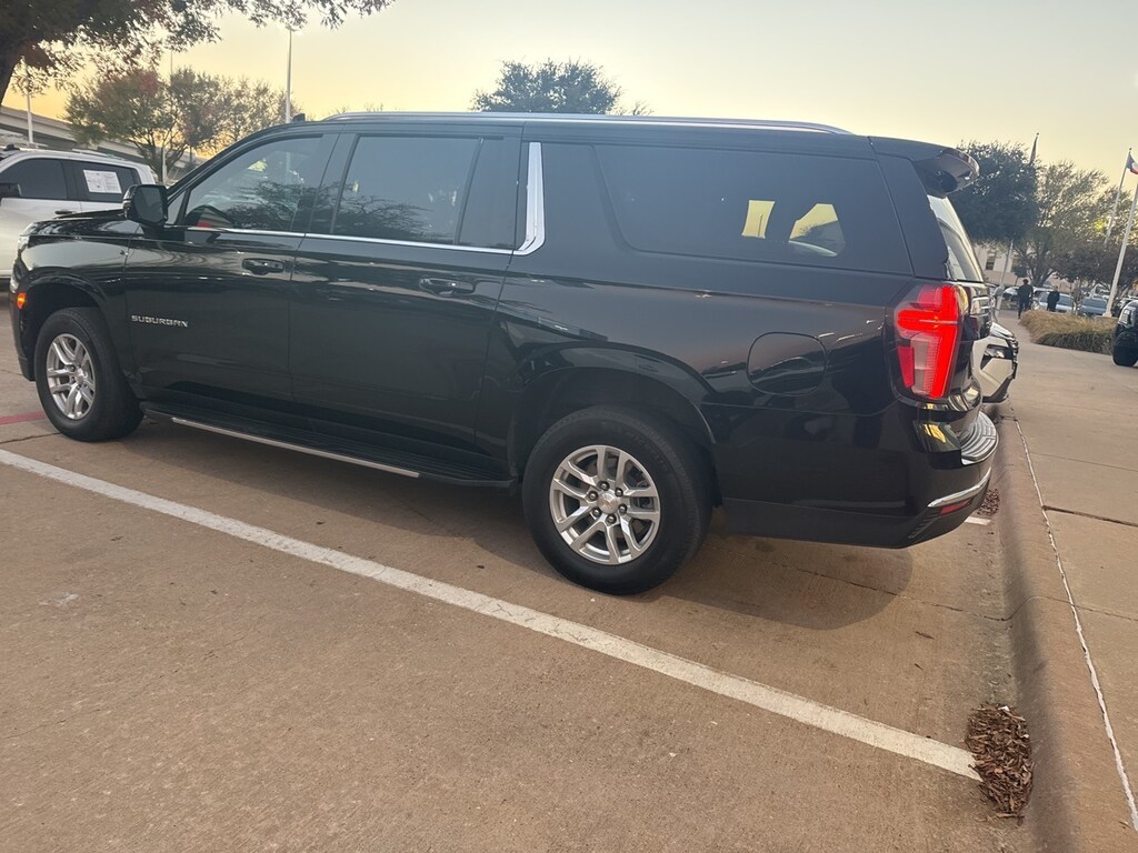 Used 2024 Chevrolet Suburban LT SUV