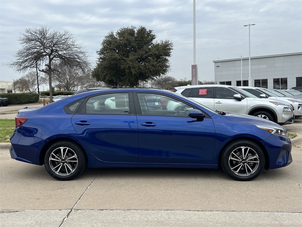 Used 2023 Kia Forte LXS Sedan