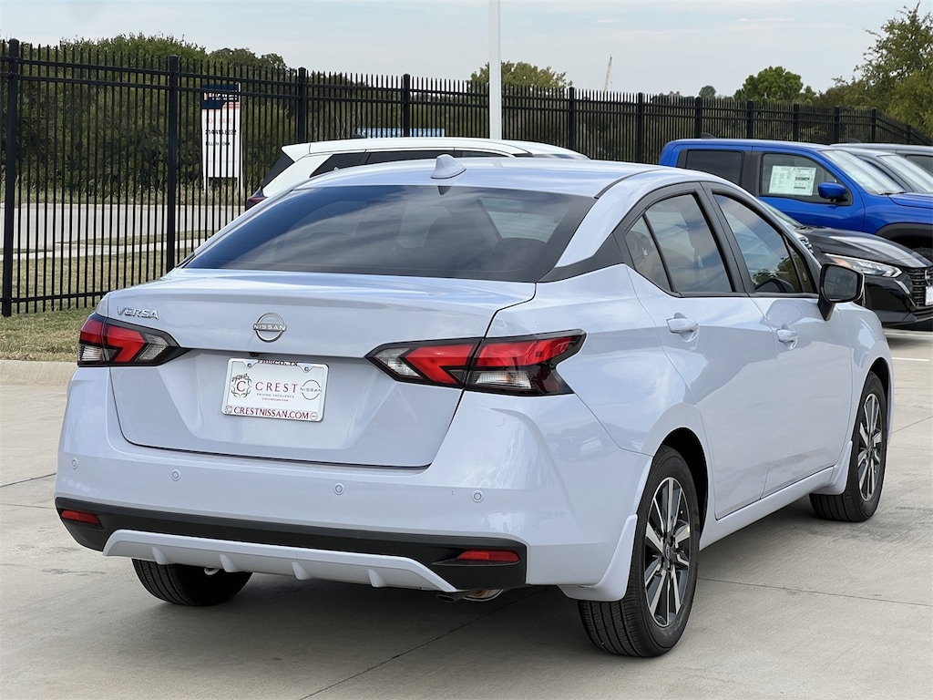 New 2025 Nissan Versa 1.6 SV Sedan