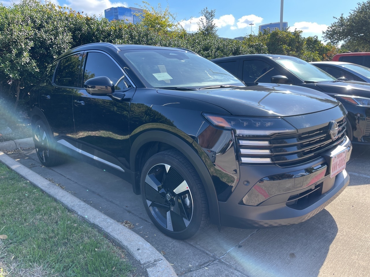 2025 Nissan Kicks SR AWD