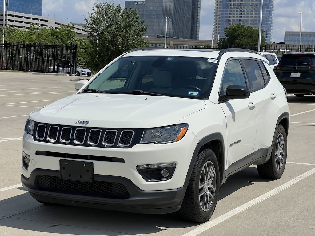 Used 2018 Jeep Compass Latitude SUV
