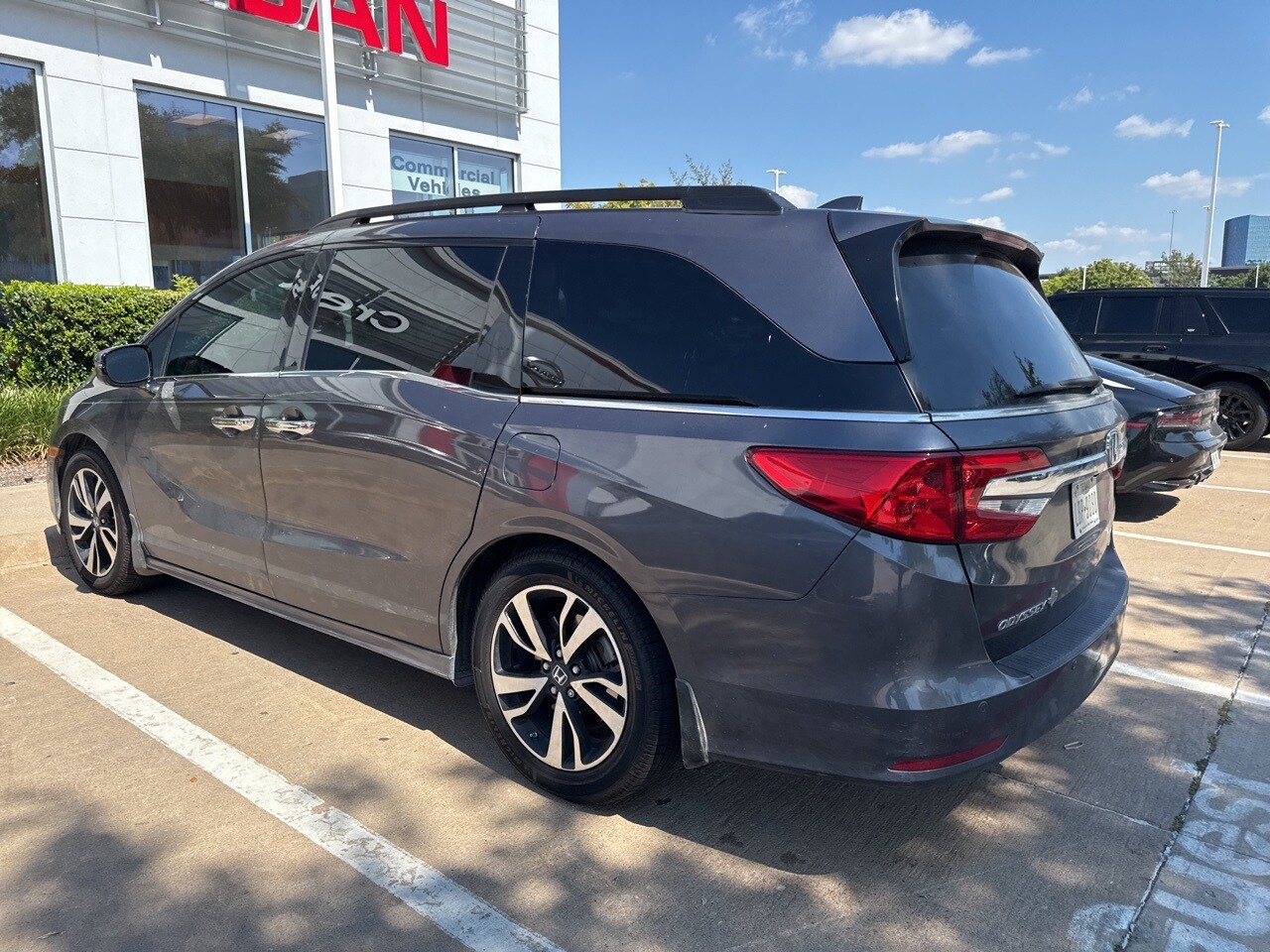 2018 Honda Odyssey Elite photo 2