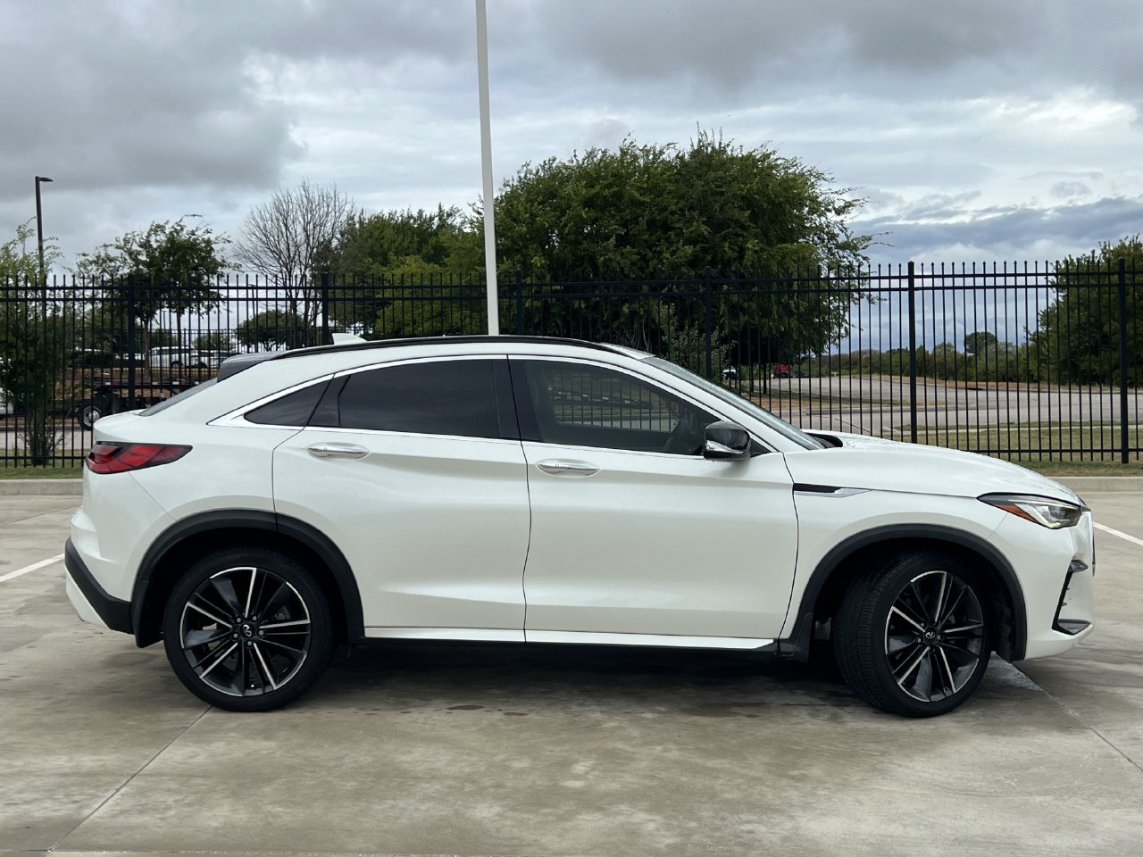 2023 INFINITI QX55 4