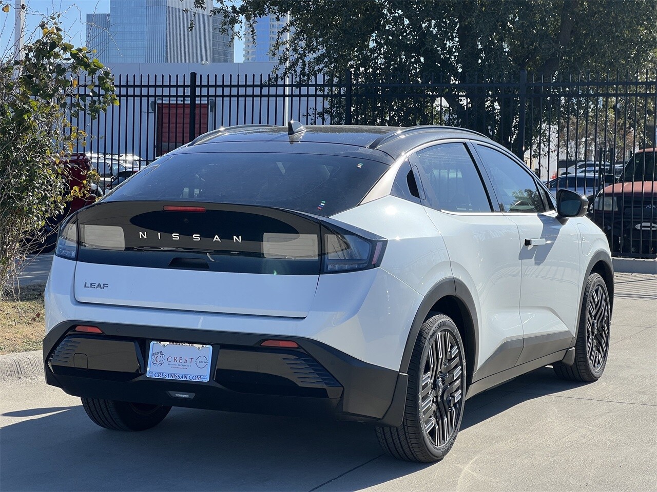 2026 Nissan Leaf photo 4