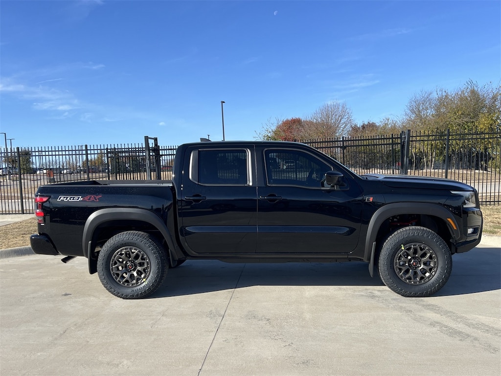 New 2026 Nissan Frontier PRO-4X w/R Package Truck Crew Cab