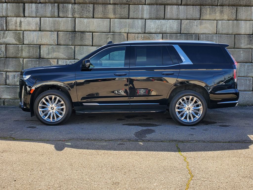 2024 Cadillac Escalade Premium Luxury photo 2
