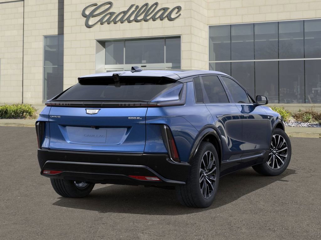 2025 Cadillac Lyriq Sport photo 4