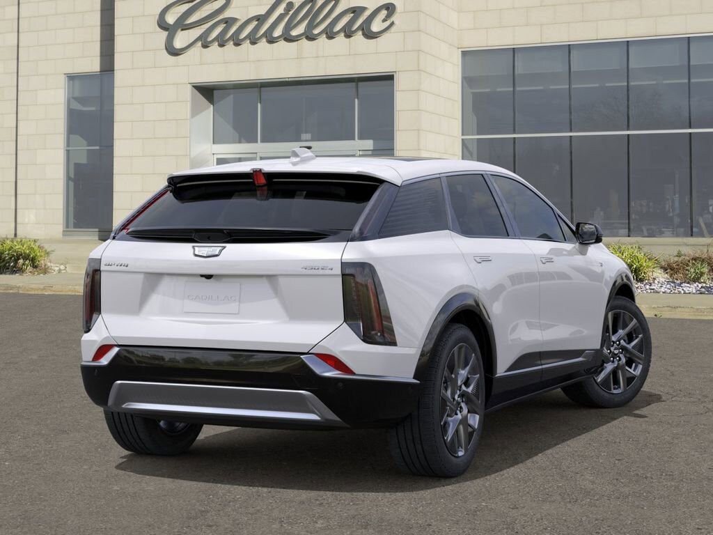 New 2025 CADILLAC OPTIQ Luxury 2 SUV