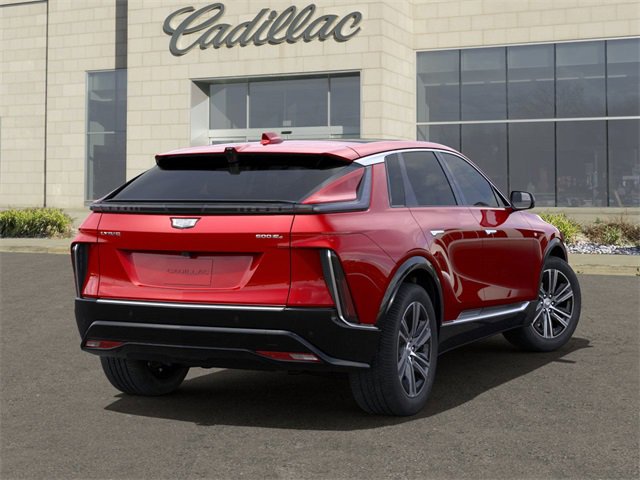 2025 Cadillac Lyriq Luxury photo 4