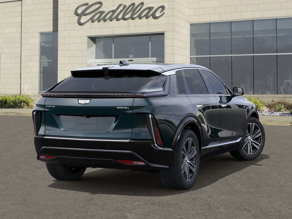 2025 Cadillac Lyriq Luxury photo 2