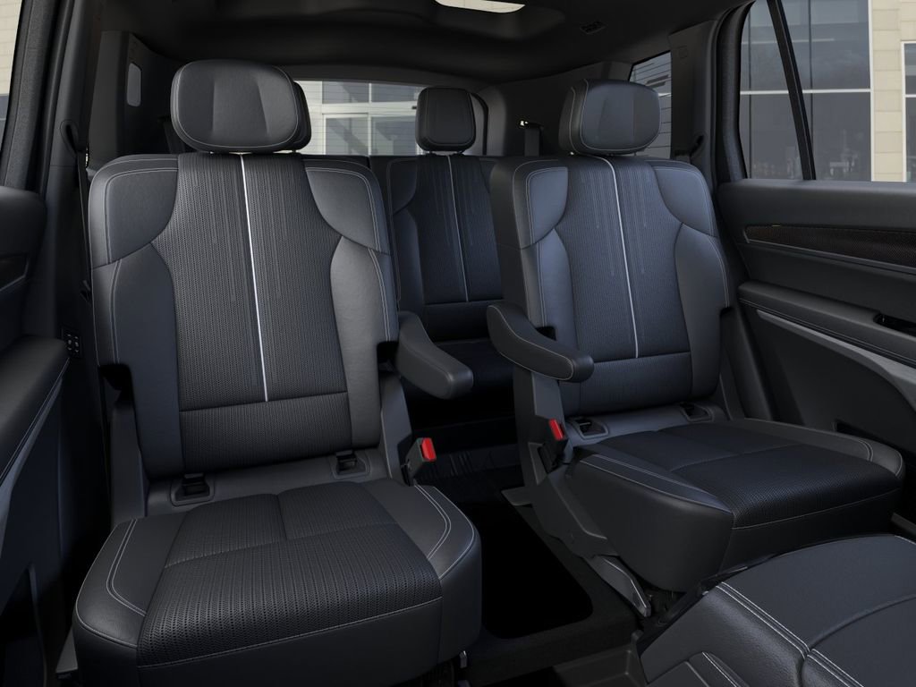 2026 Cadillac VISTIQ Sport - Photo 17