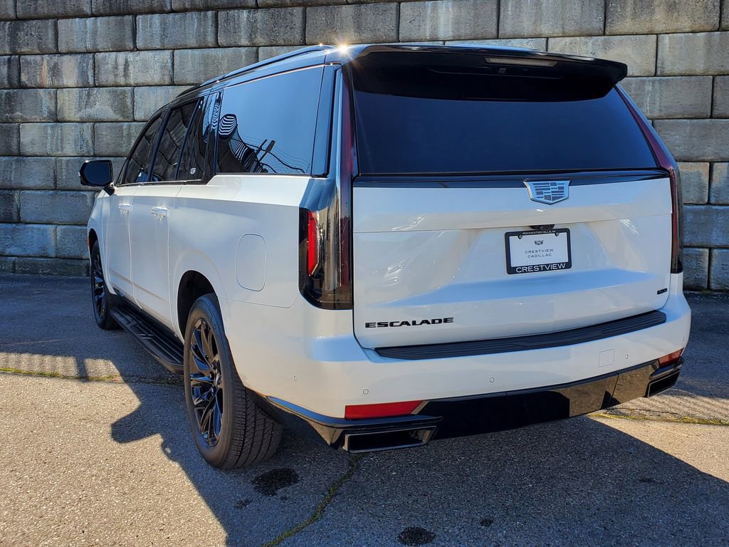 2022 Cadillac Escalade ESV Sport Platinum photo 2