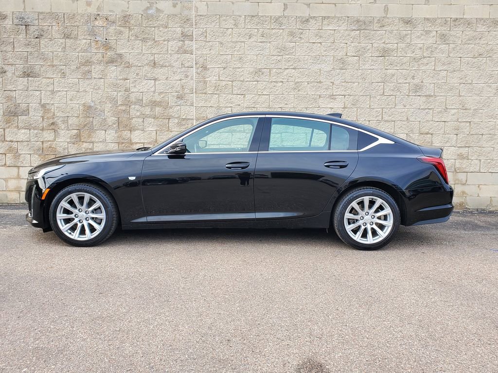 2023 Cadillac CT5 Luxury photo 2