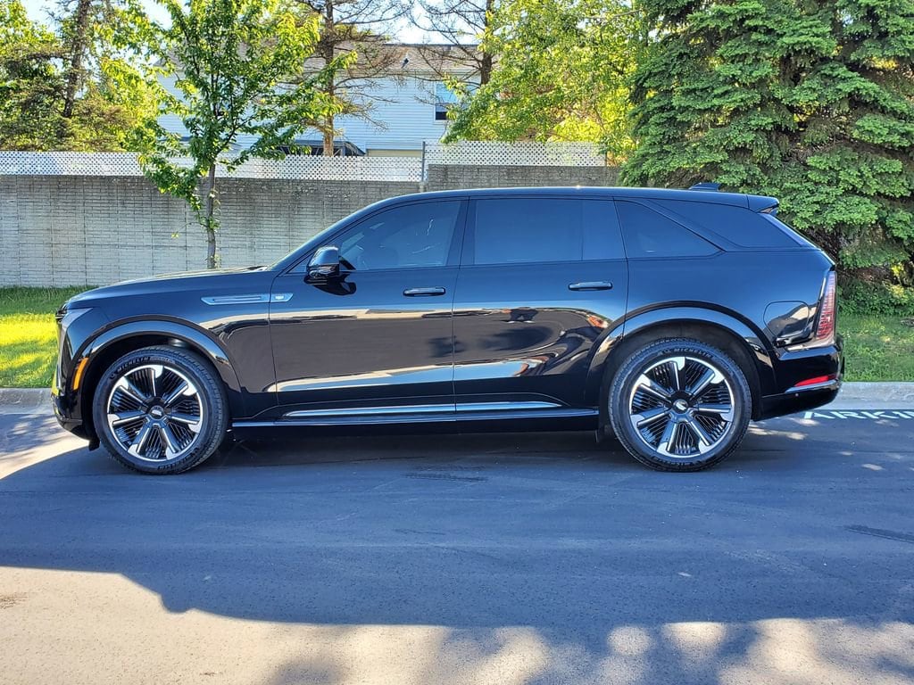 Used 2025 Cadillac Escalade IQ Sport 2 with VIN 1GYTEFKL4SU100035 for sale in Rochester, MI