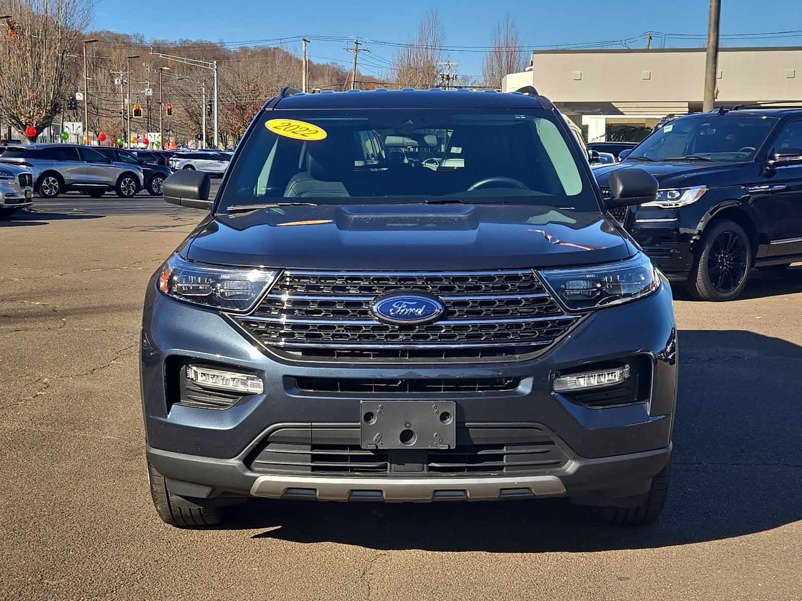 Used 2022 Ford Explorer XLT with VIN 1FMSK8DH1NGA38185 for sale in Woodbridge, CT