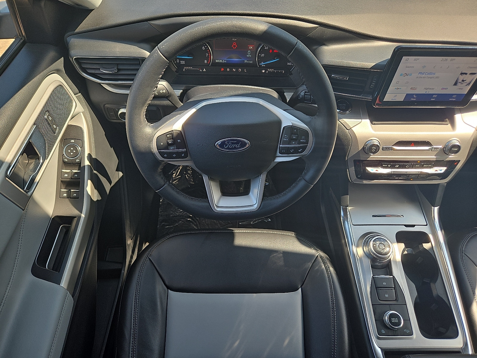 2022 Ford Explorer XLT - Photo 12