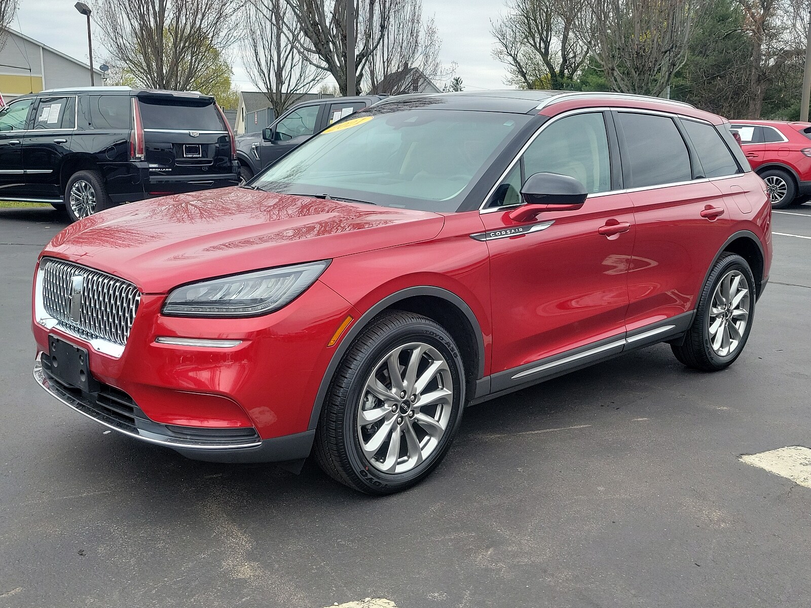 2021 Lincoln Corsair Standard photo 3