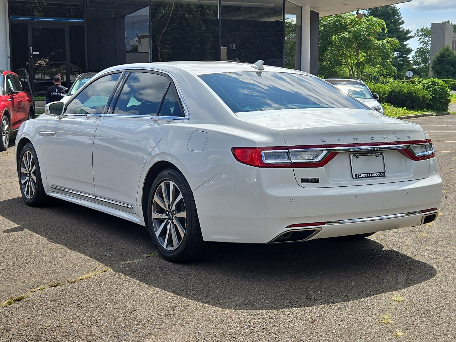 2020 Lincoln Continental Standard photo 4