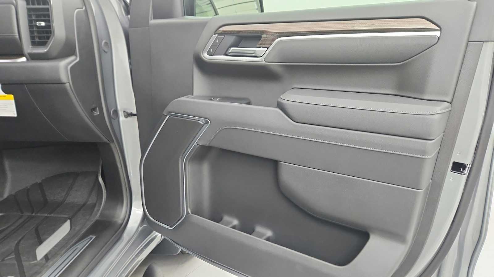 2026 Chevrolet Silverado 1500 RST - Photo 25