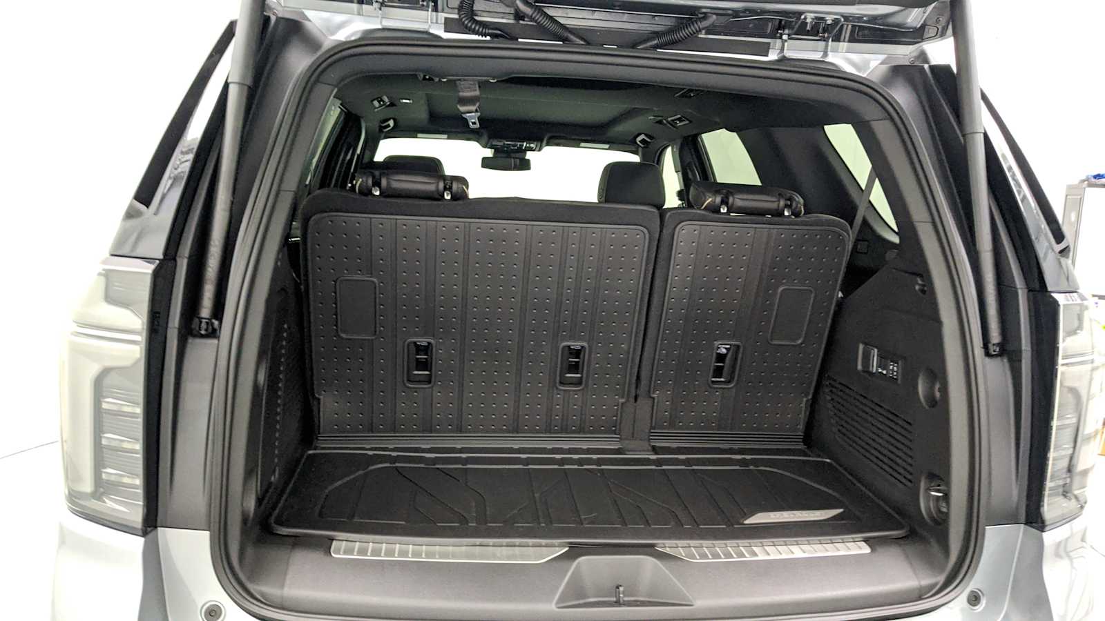 2026 Chevrolet Tahoe Premier - Photo 28