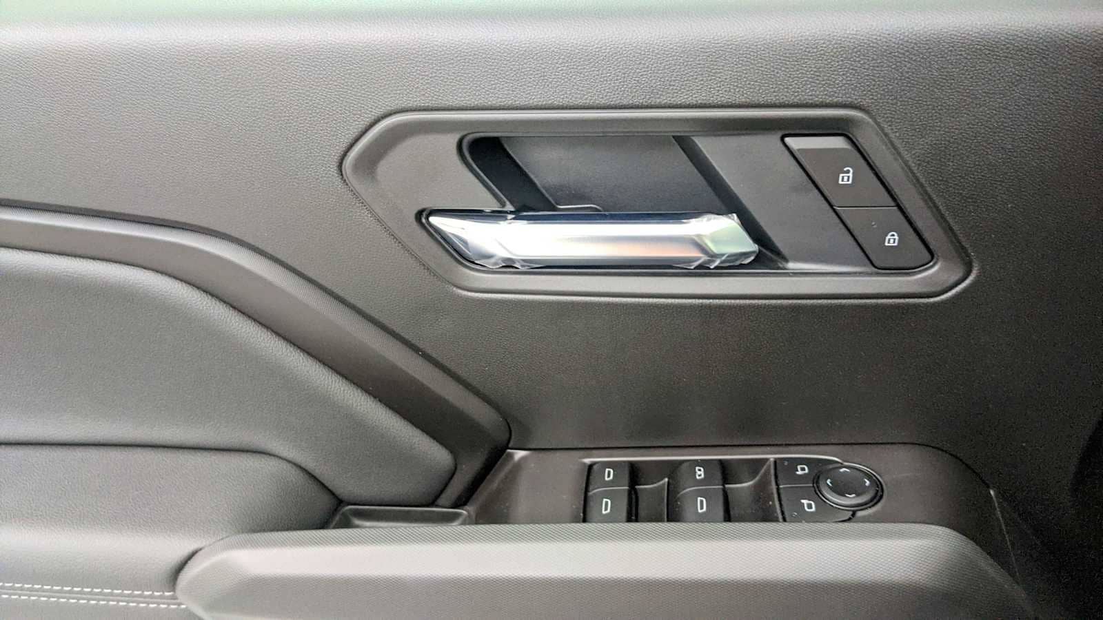 2026 Chevrolet Colorado LT - Photo 22