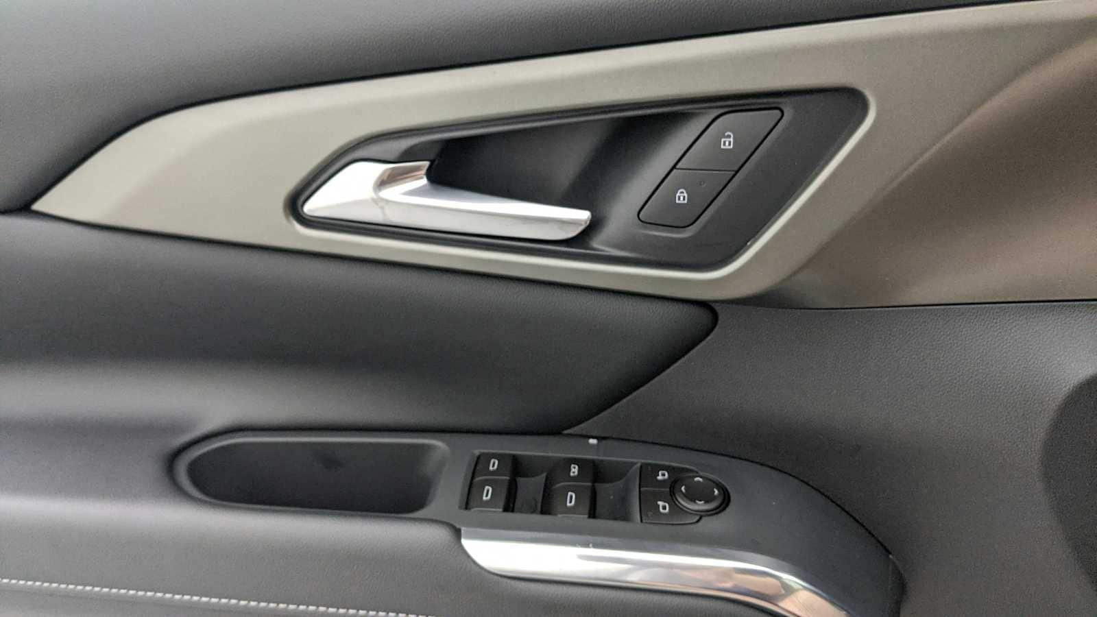 2026 Chevrolet Traverse LT - Photo 21