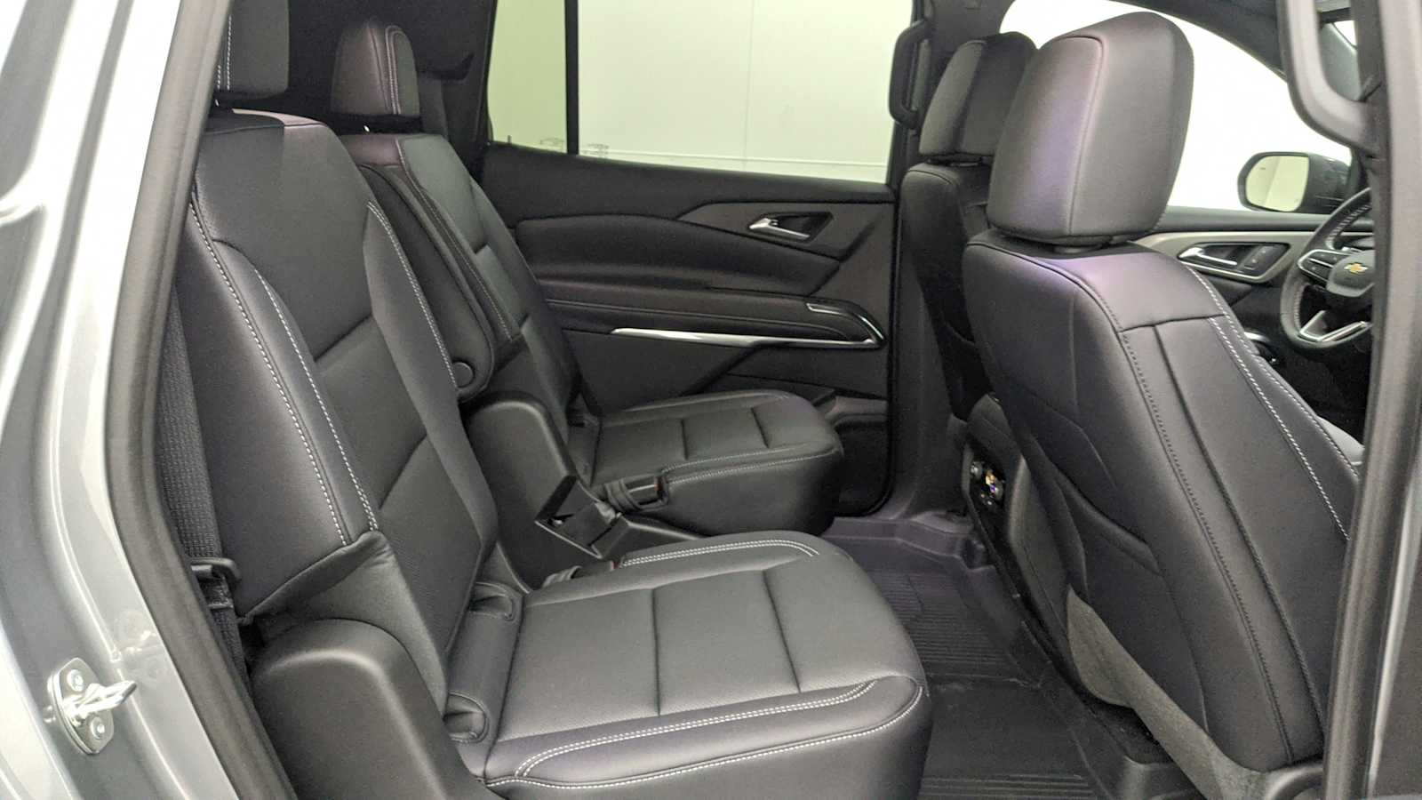 2026 Chevrolet Traverse LT - Photo 30