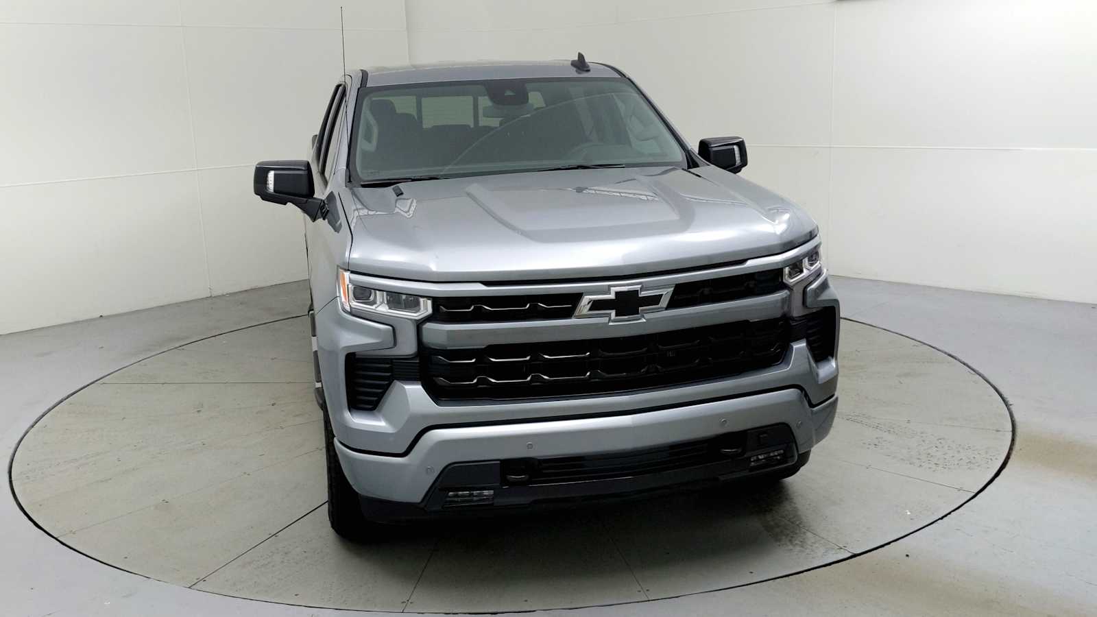 2025 Chevrolet Silverado 1500 RST photo 3