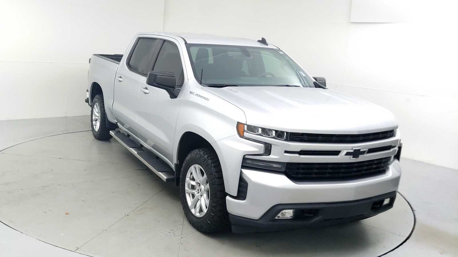 2021 Chevrolet Silverado 1500 RST photo 2