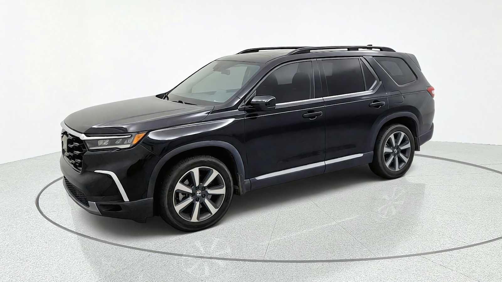 Used 2024 Honda Pilot Touring SUV