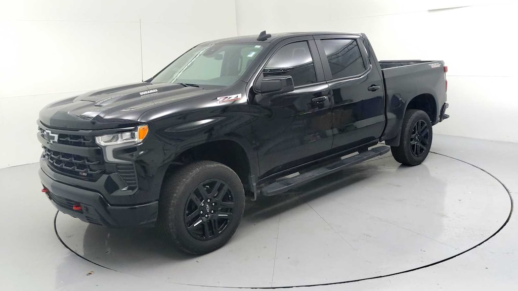 Used 2025 Chevrolet Silverado 1500 LT Trail Boss Truck Crew Cab
